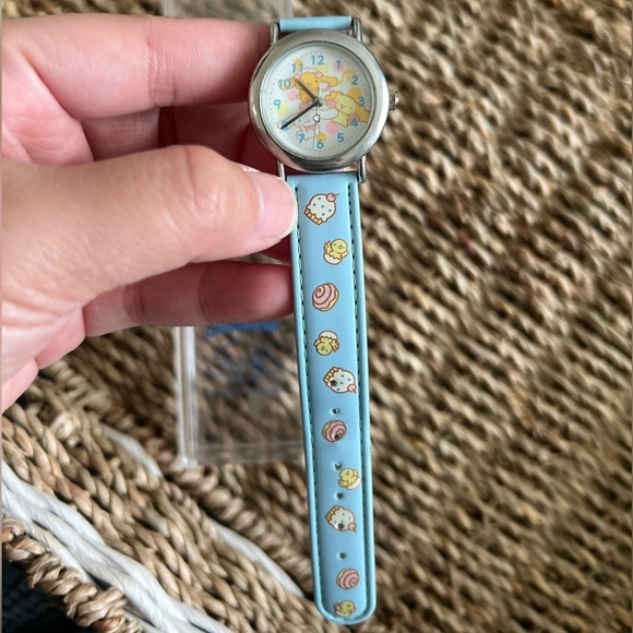 SANRIO Cinnamoroll Watch - Picture 1 of 14
